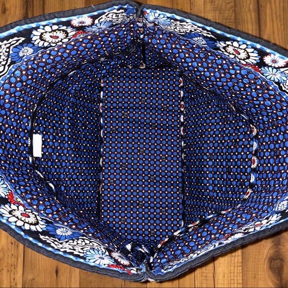 *SOLD*Vera Bradley Large Tote in Night Owl Pattern - Picture 4 of 6